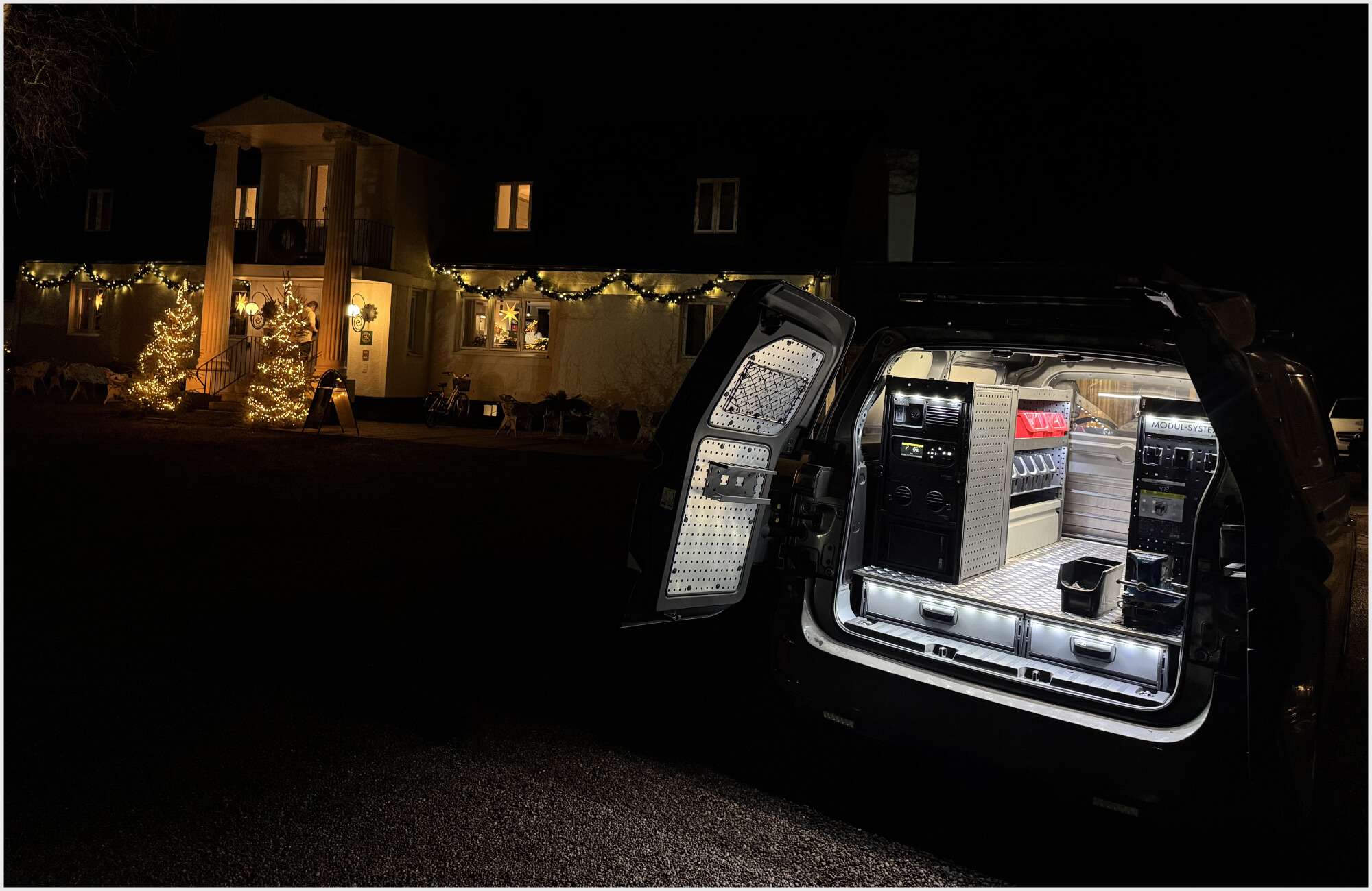 Modul-System ønsker alle kunder, partnere, leverandører og ansatte en god jul og et godt nyttår.